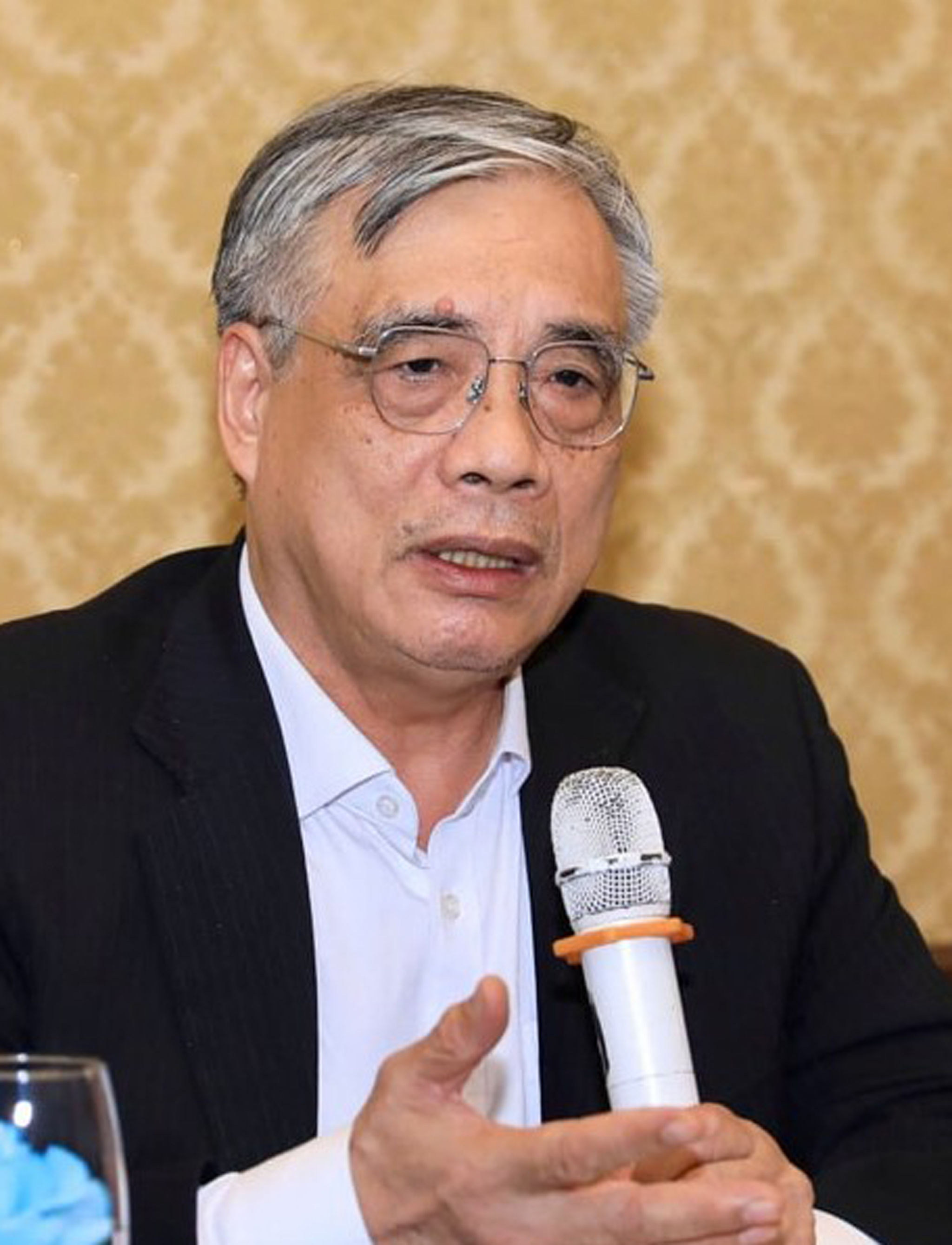 yk-tran-dinh-thien.jpg