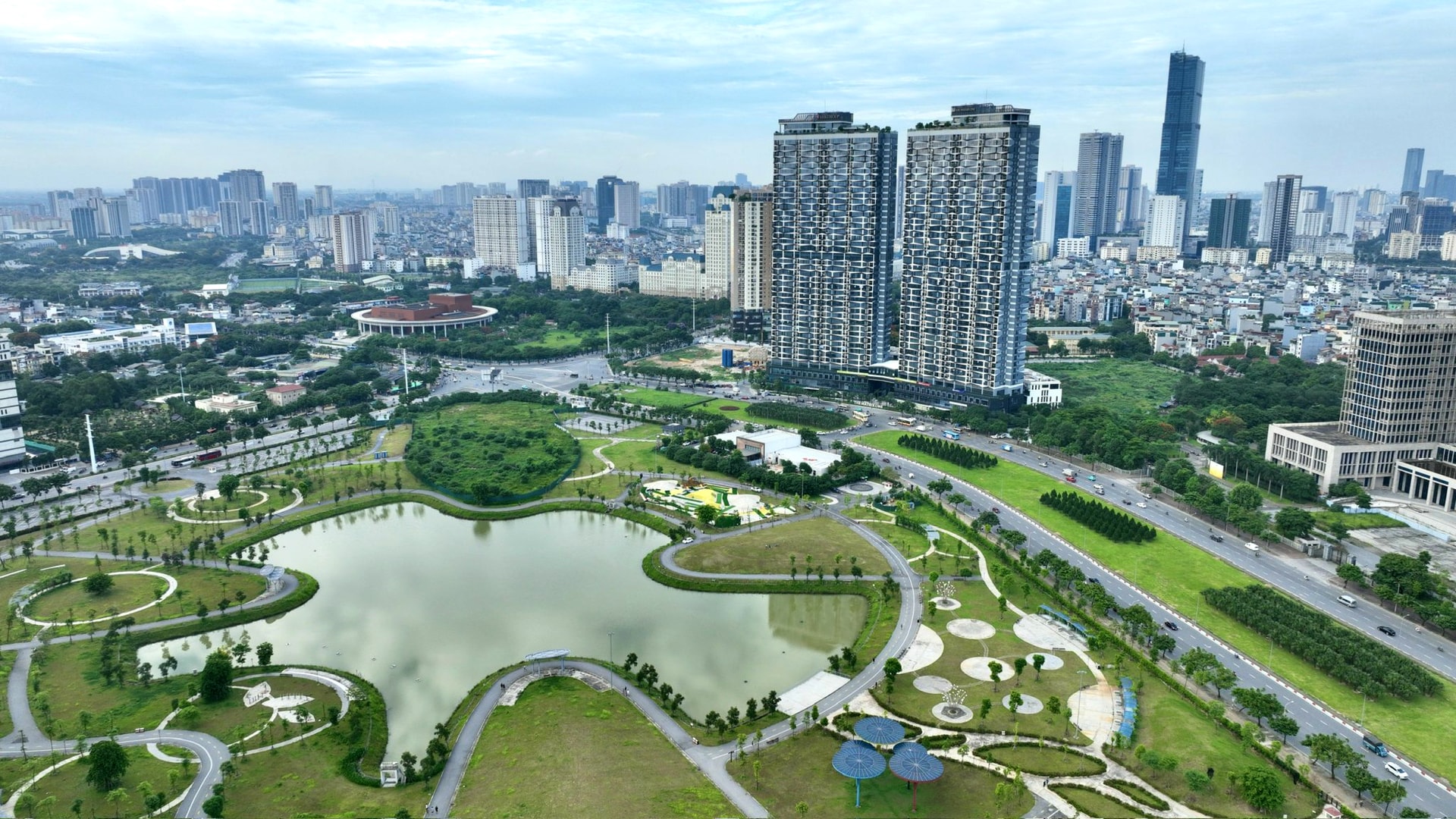 Hanoi városa egyre inkább modern és civilizált várossá fejlődik.-anh-quang-thai.jpg
