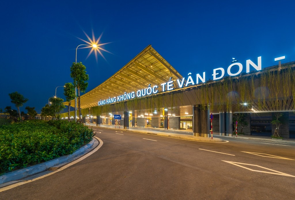 Cảng hàng không quốc tế Vân Đồn của Sun Group cũng lần thứ hai nhận giải thưởng Sân bay khu vực hàng đầu châu Á.