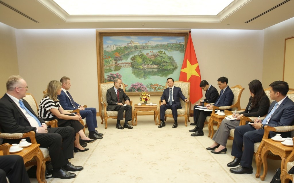 Phó Thủ tướng Trần Hồng Hà nhấn mạnh, Chính phủ Việt Nam ủng hộ các dự án hợp tác đóng tàu công nghệ cao - Ảnh: VGP/Minh Khôi