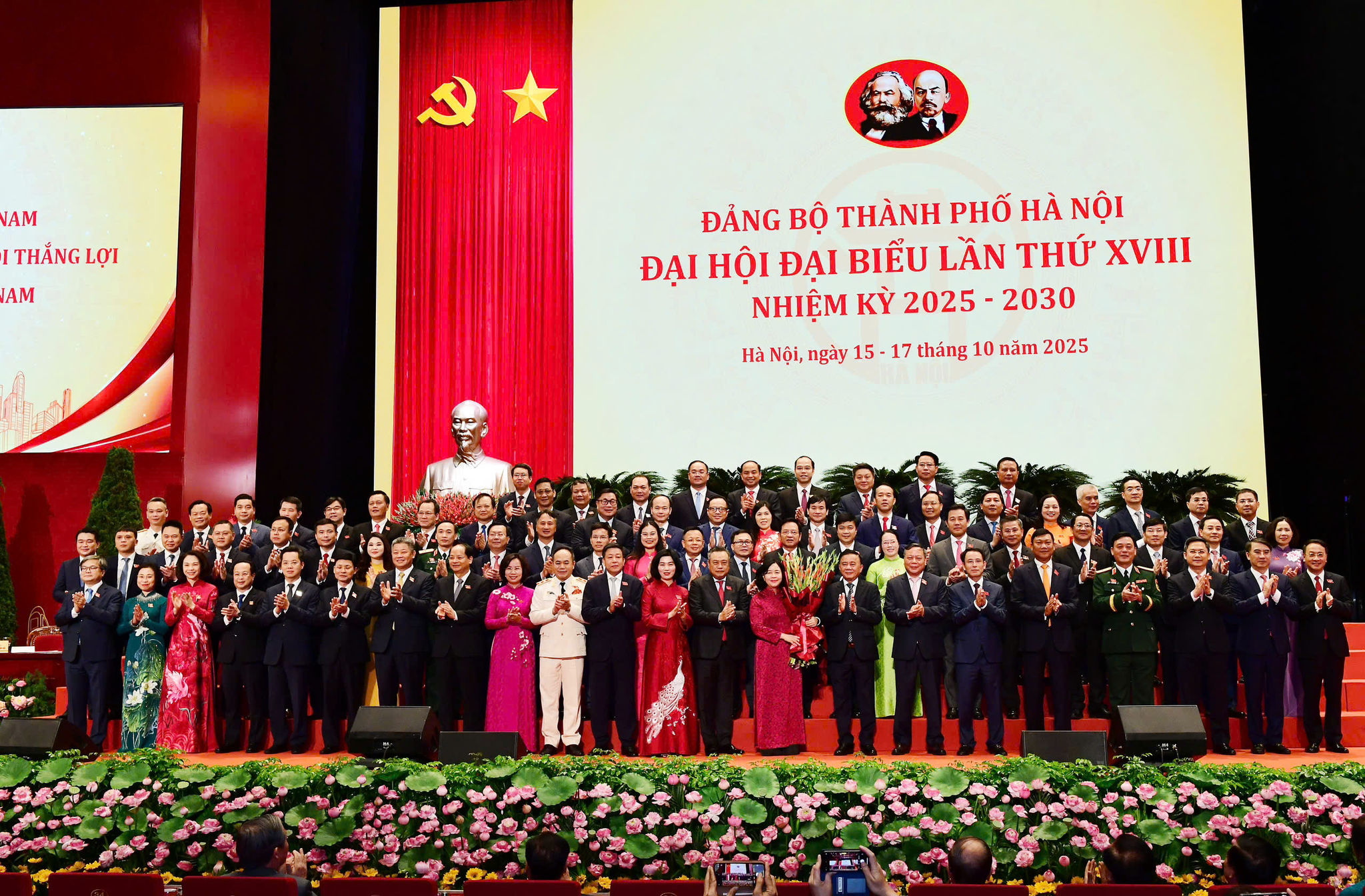 z7126559010150_c3806505fb1ae08427641fa1dbf092d9.jpg
