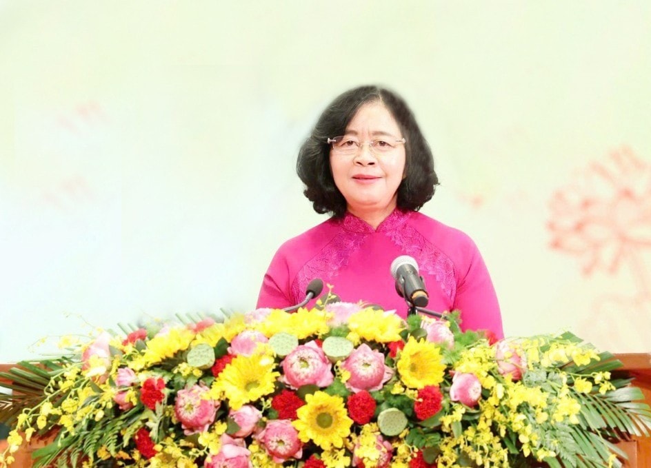 Đồng chí Bùi Thị Minh Hoài tiếp tục giữ chức Bí thư Thành ủy Hà Nội khóa XVIII