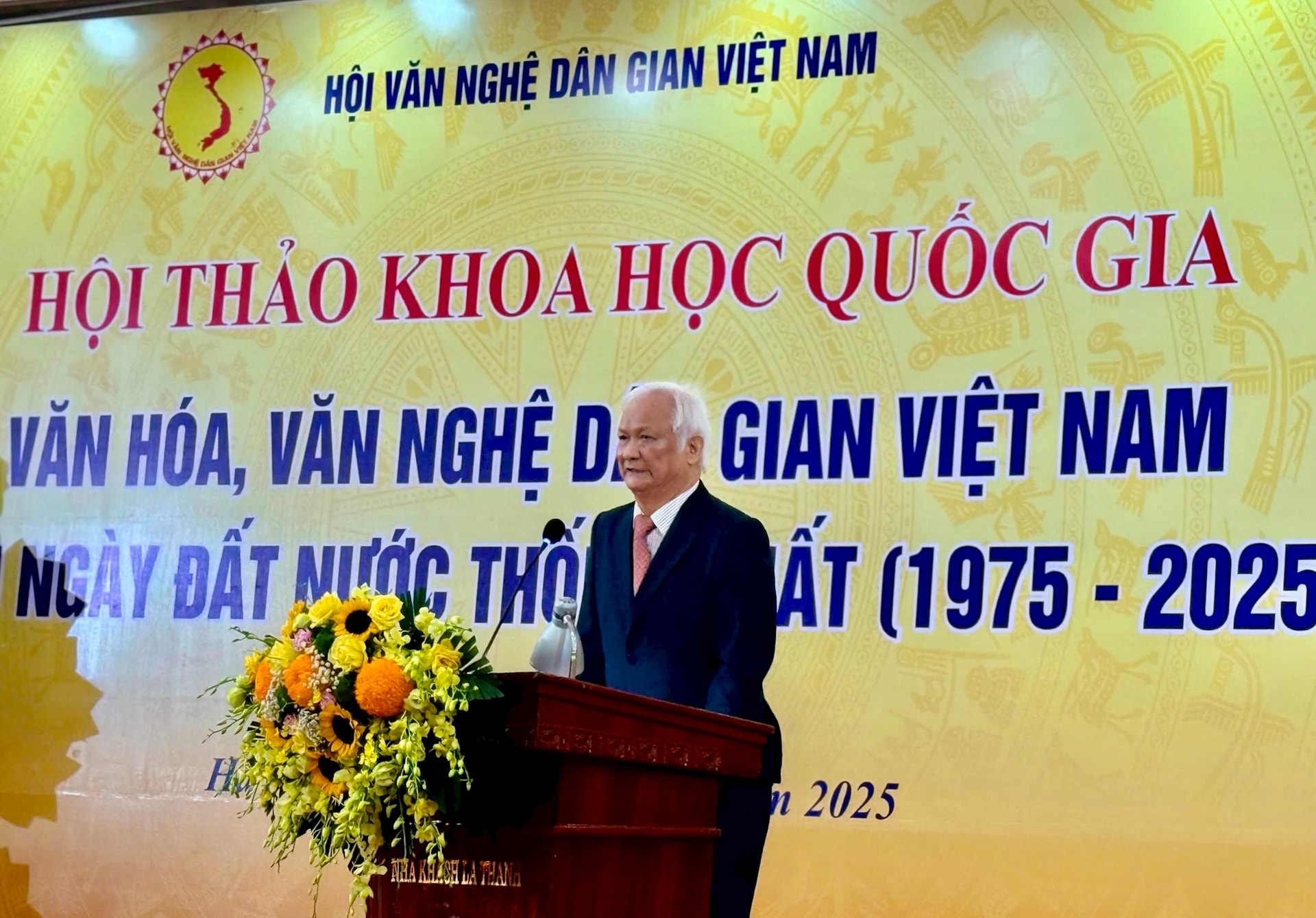 vndg-gs-le-hong-ly.jpeg