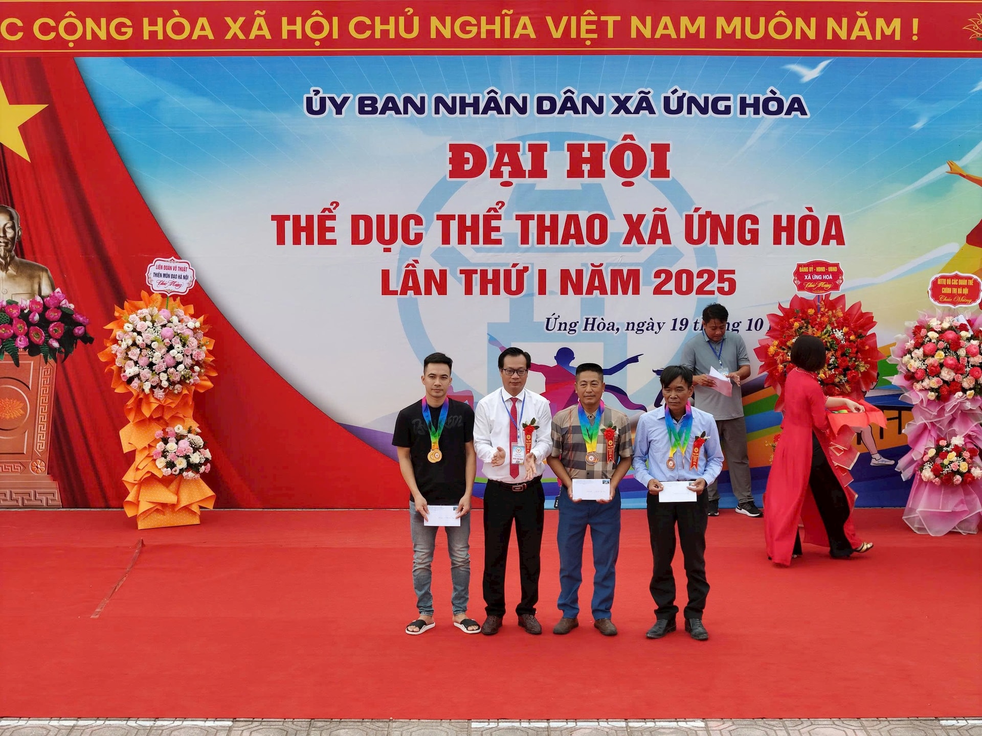 ung-hoa4.jpg