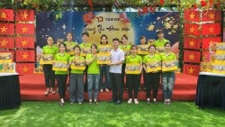 Hộp trăng Tân Đệ - Gói trọn yêu thương trao đến tay người lao động