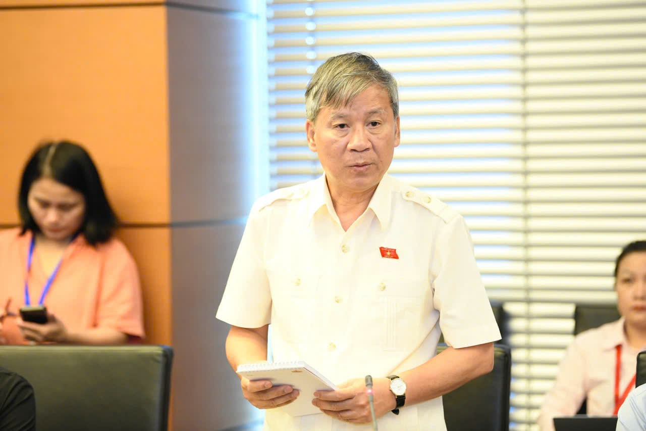 nguyen-anh-tri.jpg