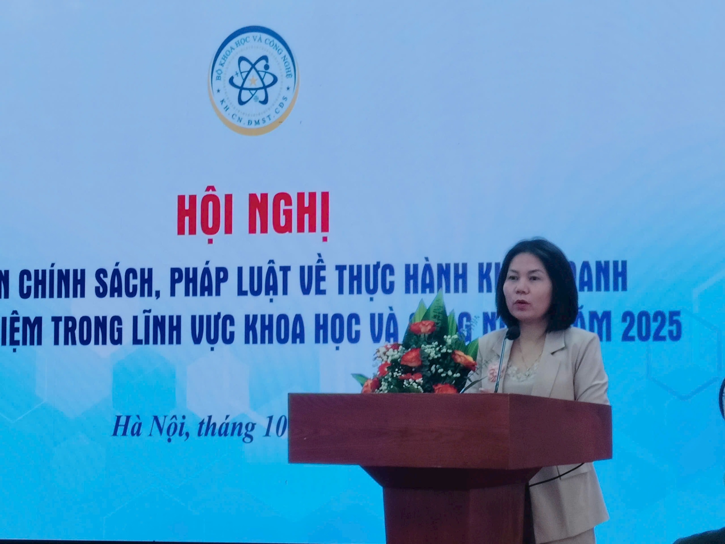 gen-h-qunh1.jpg