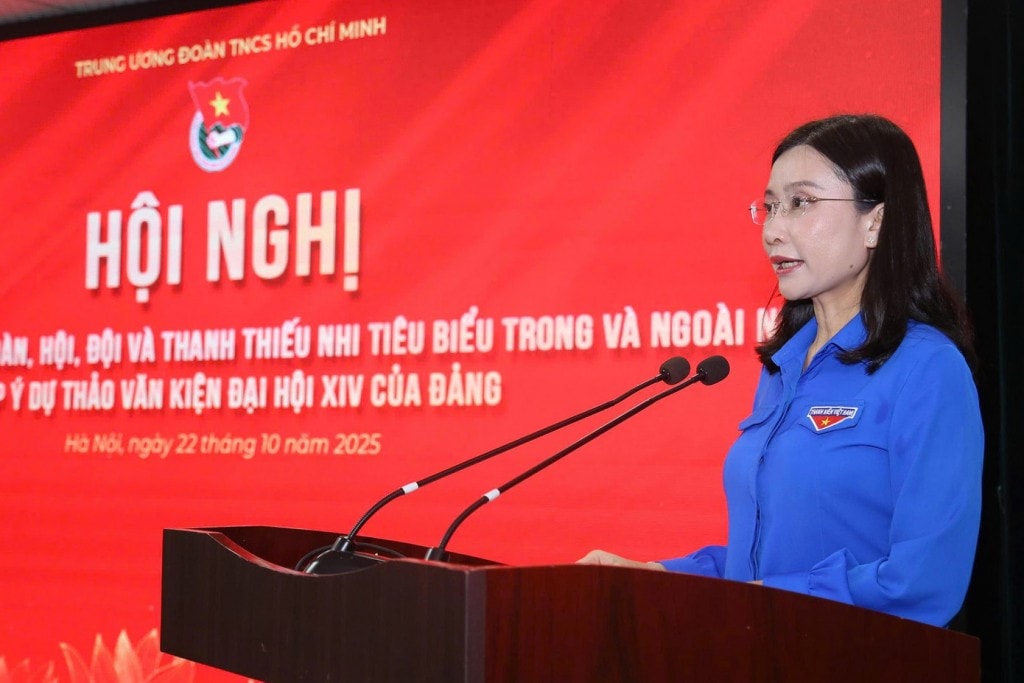 Chị Nguyễn Phạm Duy Trang phát biểu khai mạc hội nghị. Ảnh: Lâm Đăng Hải