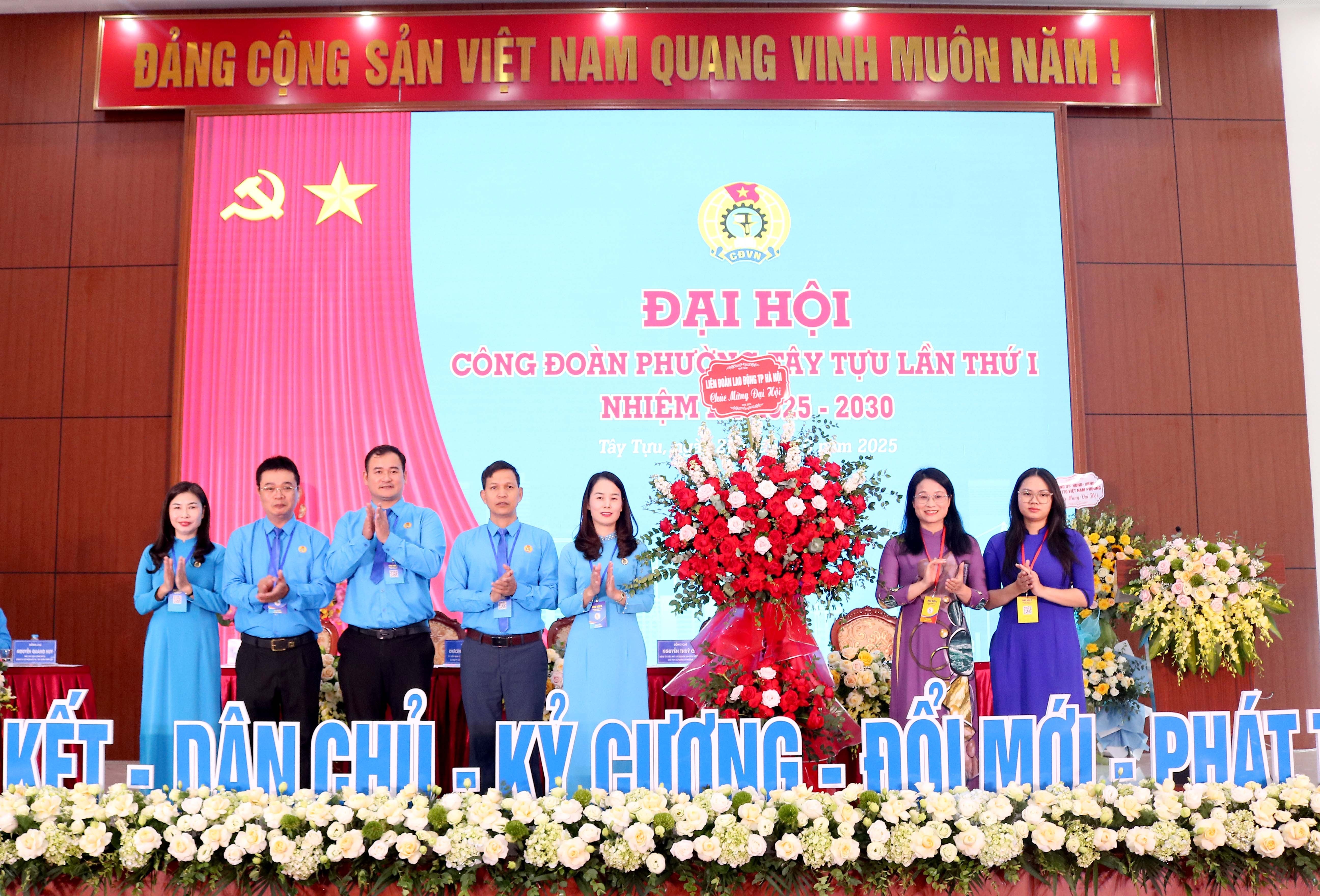 Đại hội Công đoàn phường Tây Tựu lần thứ I: Xây dựng tổ chức vững mạnh, đổi mới vì người lao động