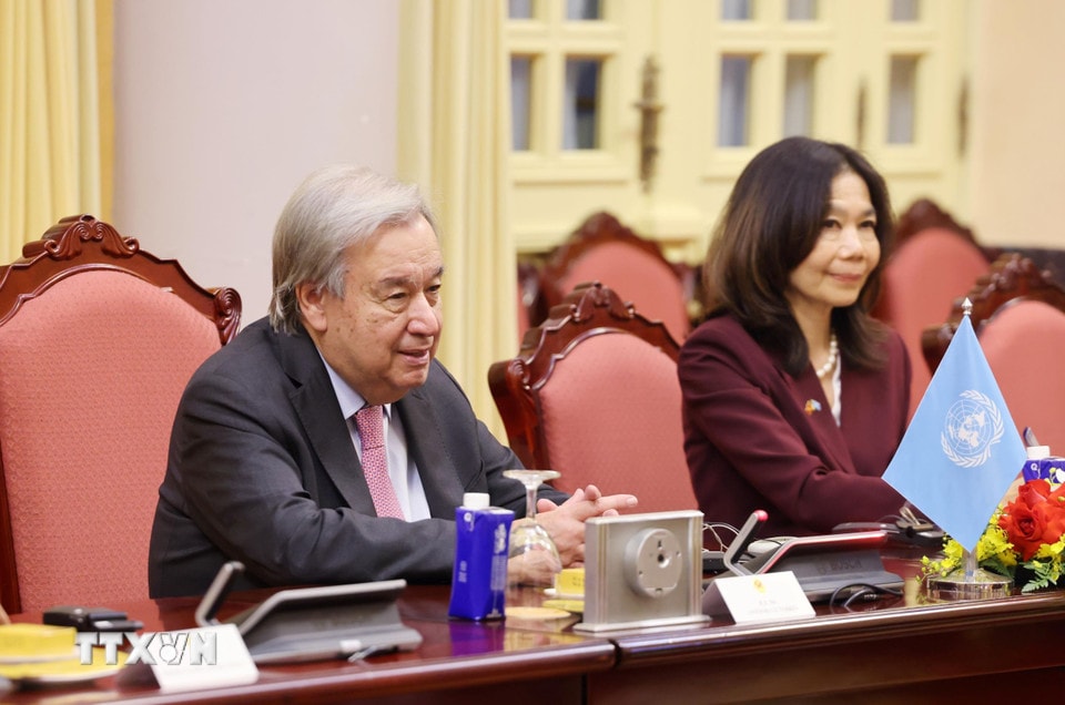 chu-tich-nuoc-luong-cuong-hoi-dam-voi-tong-thu-ky-lien-hop-quoc-24-7.jpg