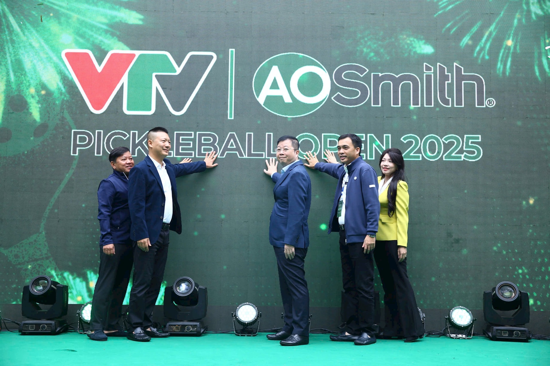 24-khai-mac-vtv-smith.jpeg