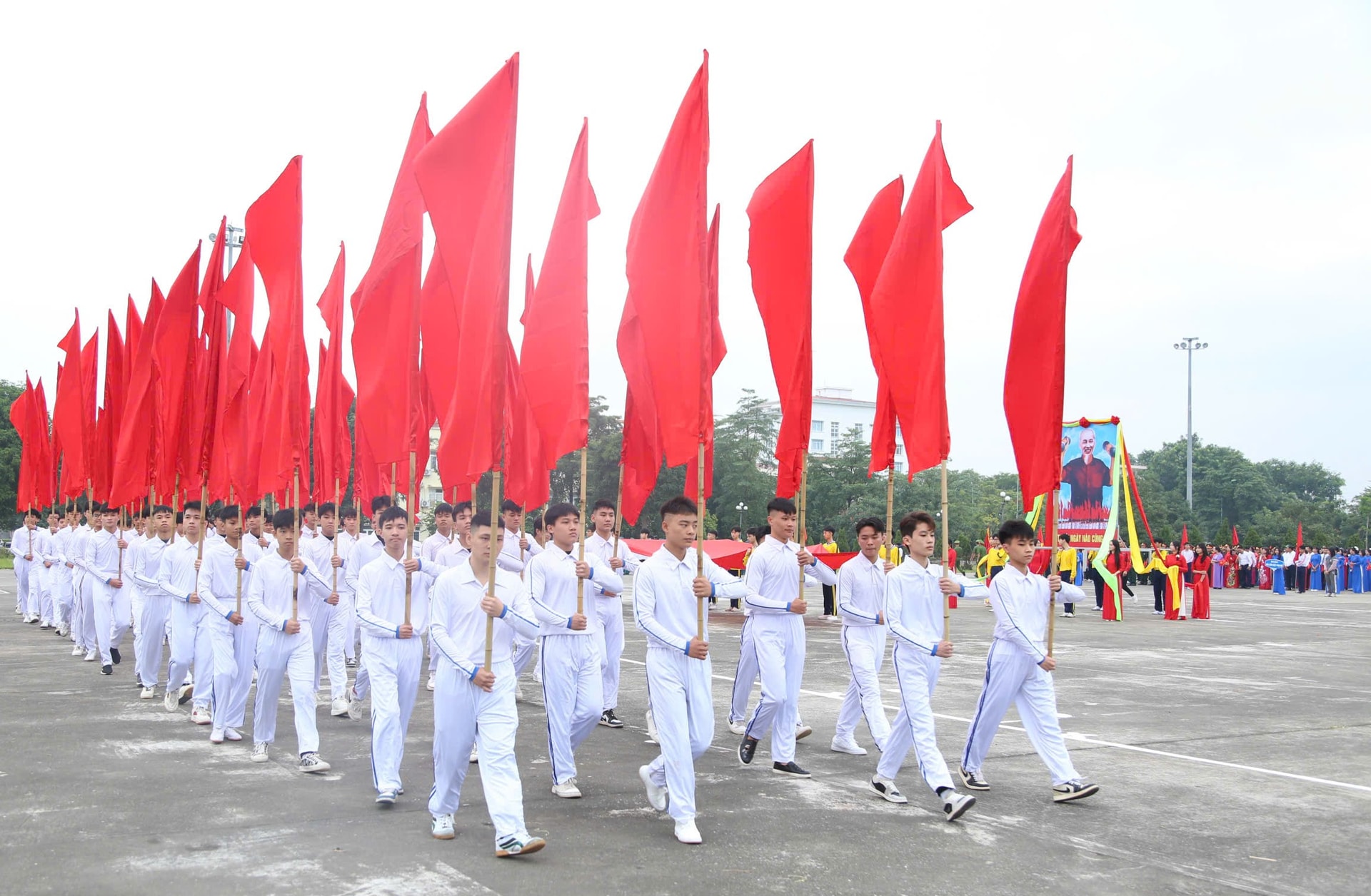 3-quang-minh.jpg