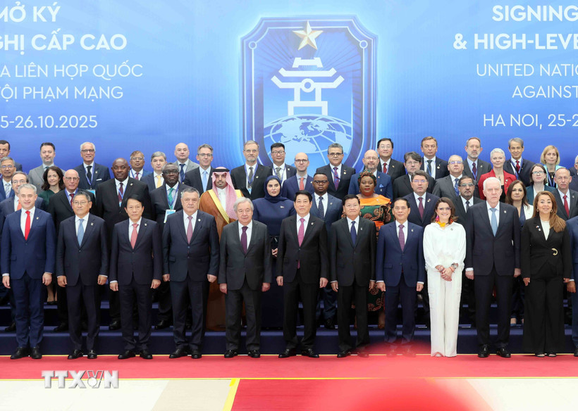 chu-tich-nuoc-luong-cuong-don-cac-truong-doan-du-le-mo-ky-cong-uoc-ha-noi5.jpg