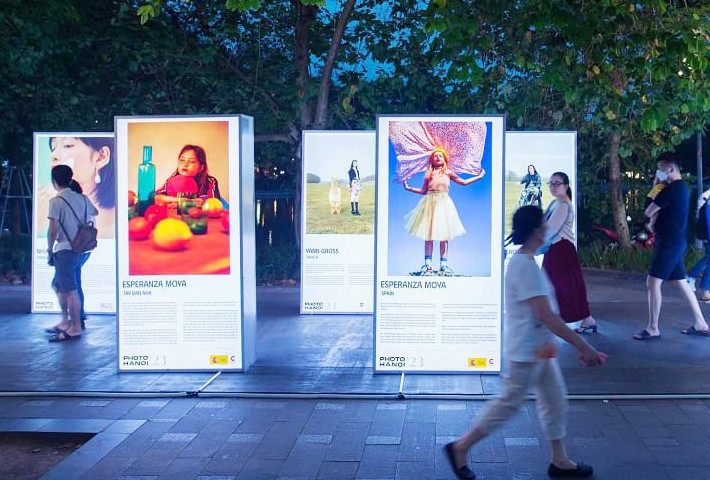 biennale-nhiep-anh-quoc-te-photo-hanoi-25-se-dem-den-cho-cong-chung-va-gioi-nhiep-anh-nhieu-hoat-dong-soi-noi-trong-thang-11-toi.-anh-btc.jpg