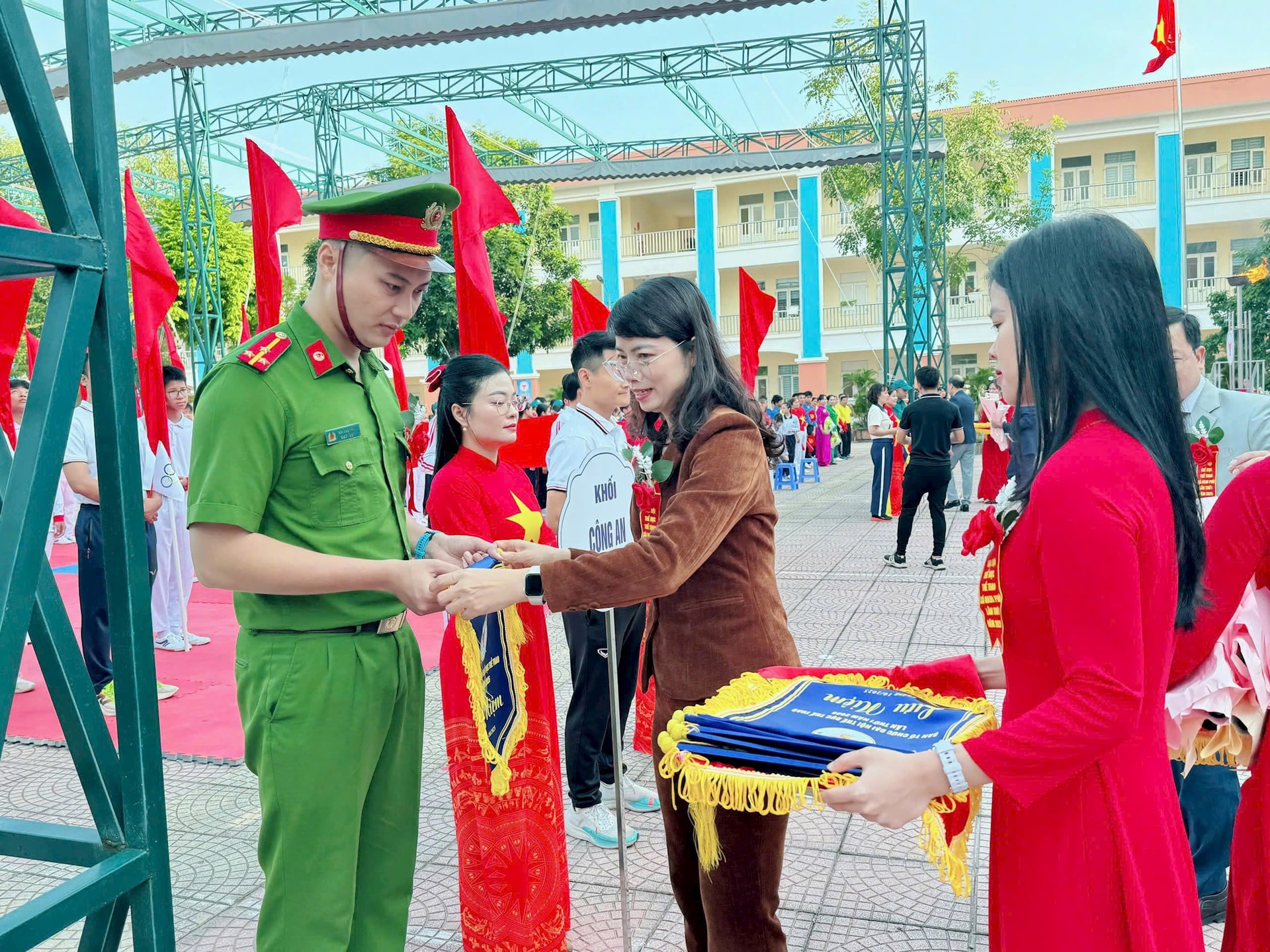 nam-phu7.jpg