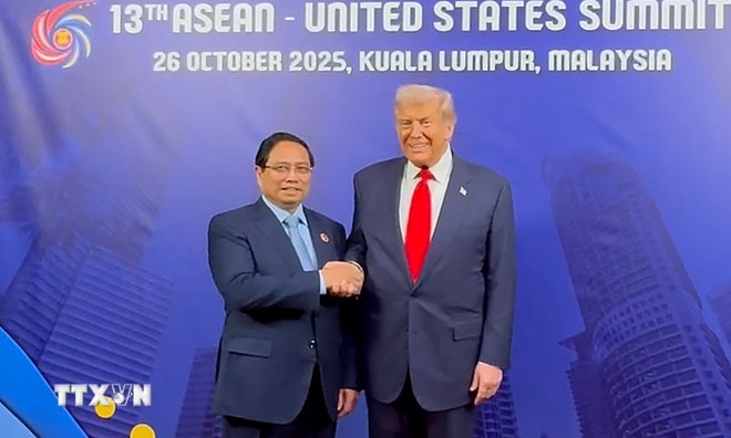 c7979020cefa-_ttxvn-thu-tuong-pham-minh-chinh-donald-trump-tham-du-hoi-nghi-cap-cao-asean-hoa-ky-lan-thu-13-8365173-1.jpg