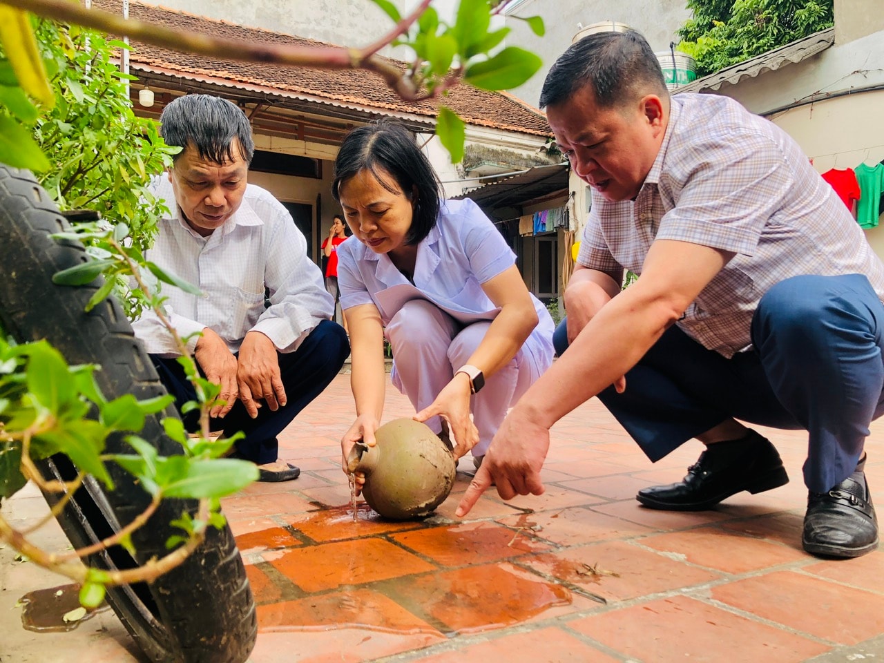 lanh-dao-cdc-ha-noi.jpg