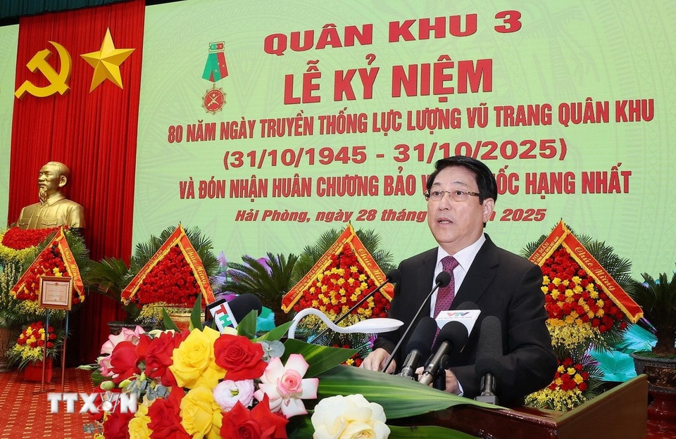 2810-chu-tich-nuoc-quan-khu-3-10.jpg