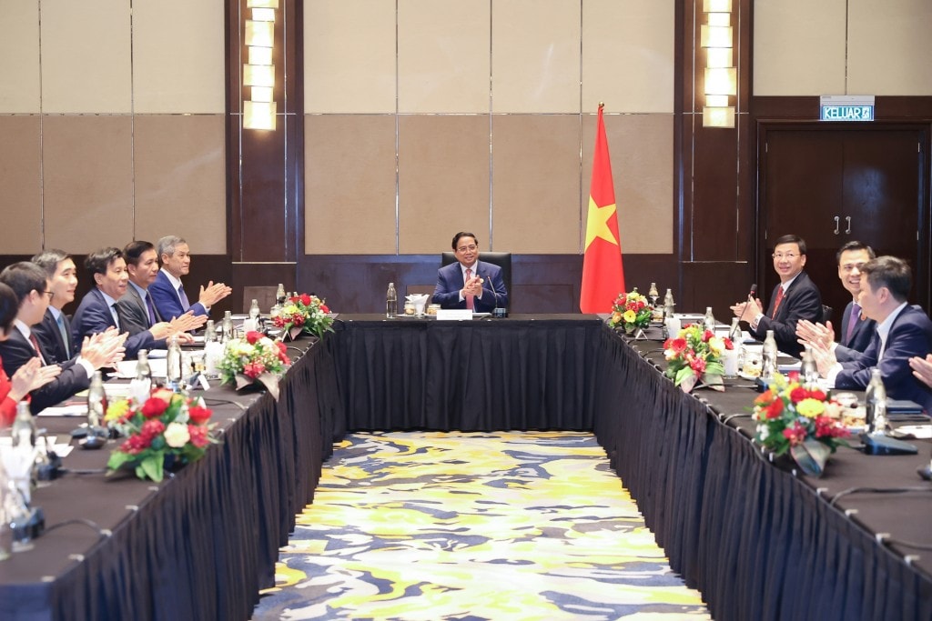 Thủ tướng Chính phủ Phạm Minh Chính làm việc với Đại sứ Việt Nam tại các nước trong khu vực ASEAN có biển liền kề với Việt Nam - Ảnh: VGP/Nhật Bắc