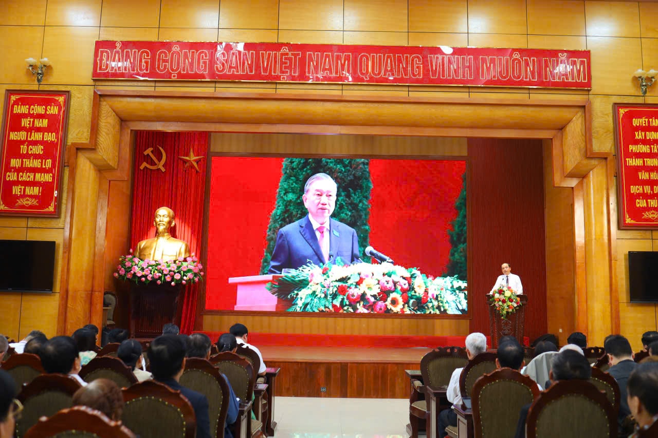 th-1-a-khuyen-.jpg