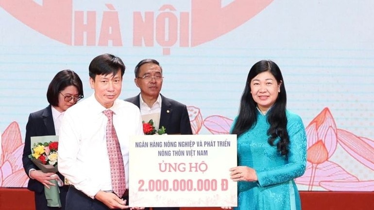 Ủy ban Mặt trận Tổ quốc Việt Nam thành phố Hà Nội tiếp nhận ủng hộ và đăng ký ủng hộ Quỹ “Vì người nghèo” năm 2024