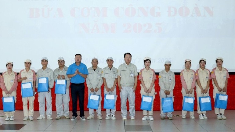 Xây dựng Công đoàn vững mạnh, là điểm tựa của công nhân Thủ đô