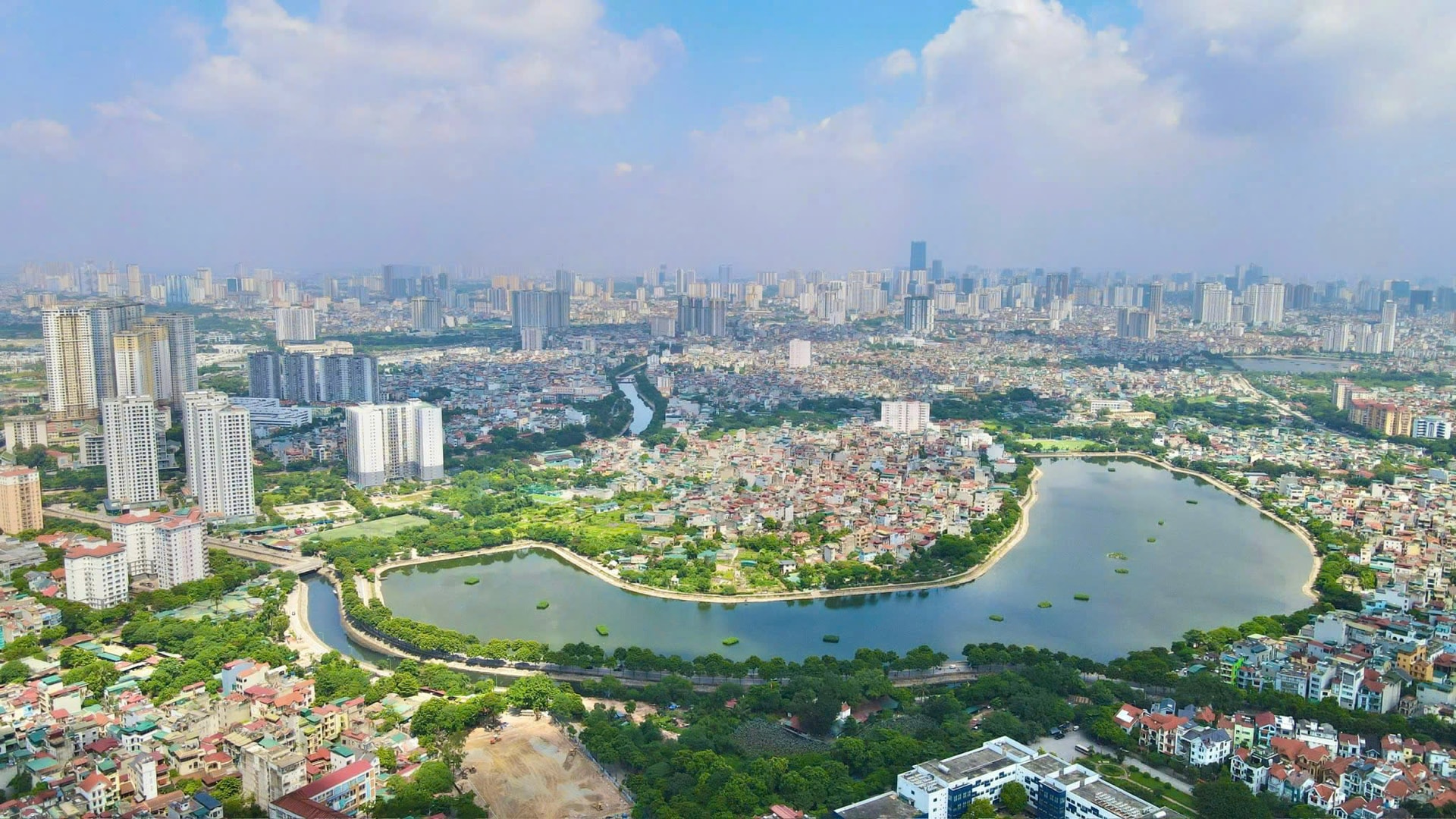 Sự vững mạnh ngay từ các chi bộ địa bàn dân cư chính là nền tảng vững chắc cho sự phát triển hùng cường của Thủ đô và đất nước trong kỷ nguyên mới.