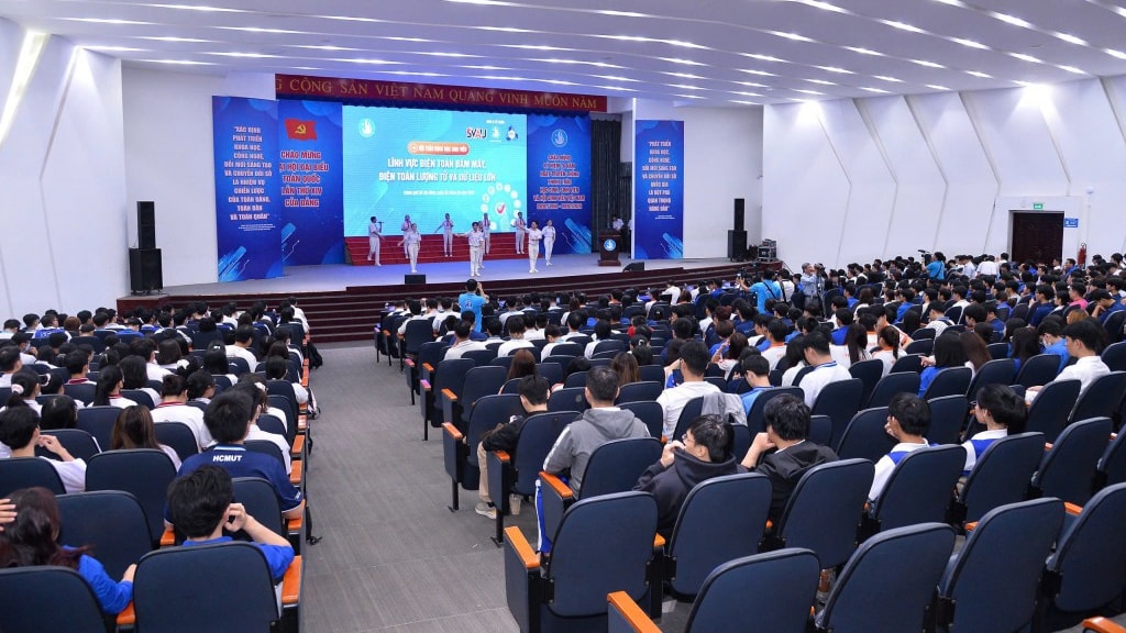 Toàn cảnh hội thảo 