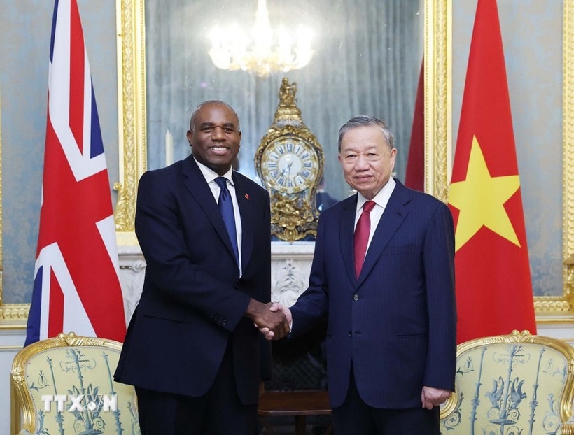 Tổng Bí thư Tô Lâm gặp Phó Thủ tướng Anh David Lammy. (Ảnh: Thống Nhất/TTXVN)