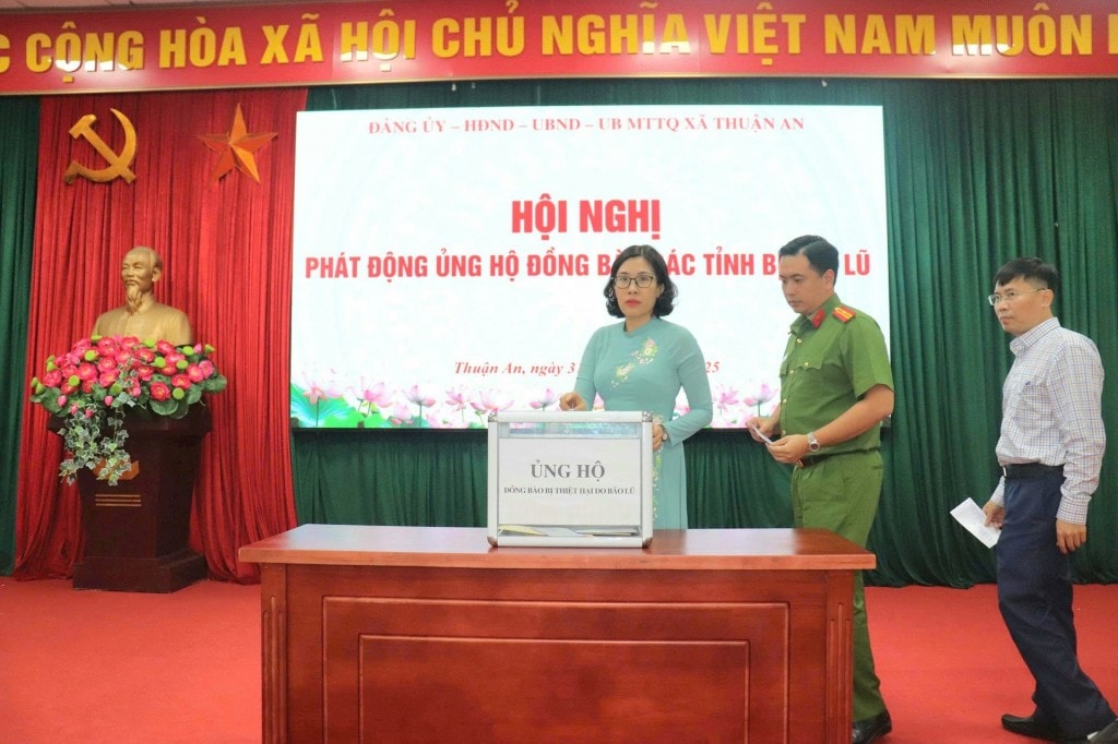 Xã Thuận An phát động ủng hộ nhân dân các tỉnh bị thiệt hại do mưa bão