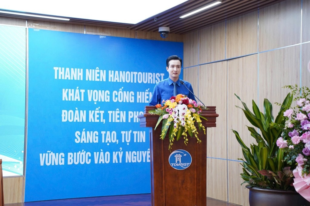 Đồng chí Đào Đức Việt chia sẻ tại chương trình
