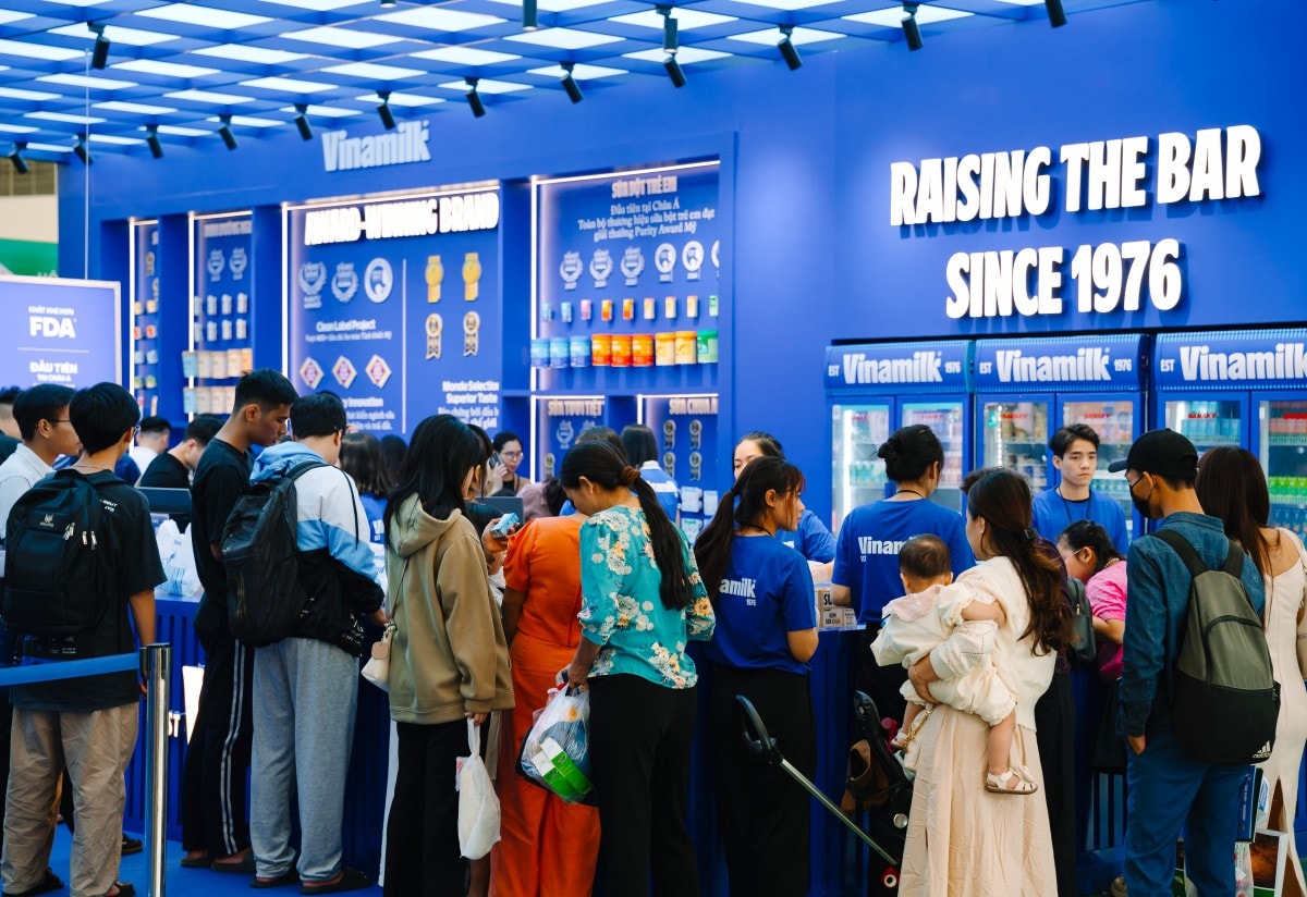 Vinamilk lan tỏa giá trị thương hiệu Việt tại Hội chợ Mùa Thu 2025