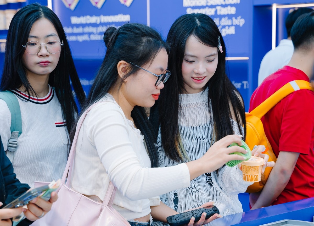 Vinamilk lan tỏa giá trị thương hiệu Việt tại Hội chợ Mùa Thu 2025