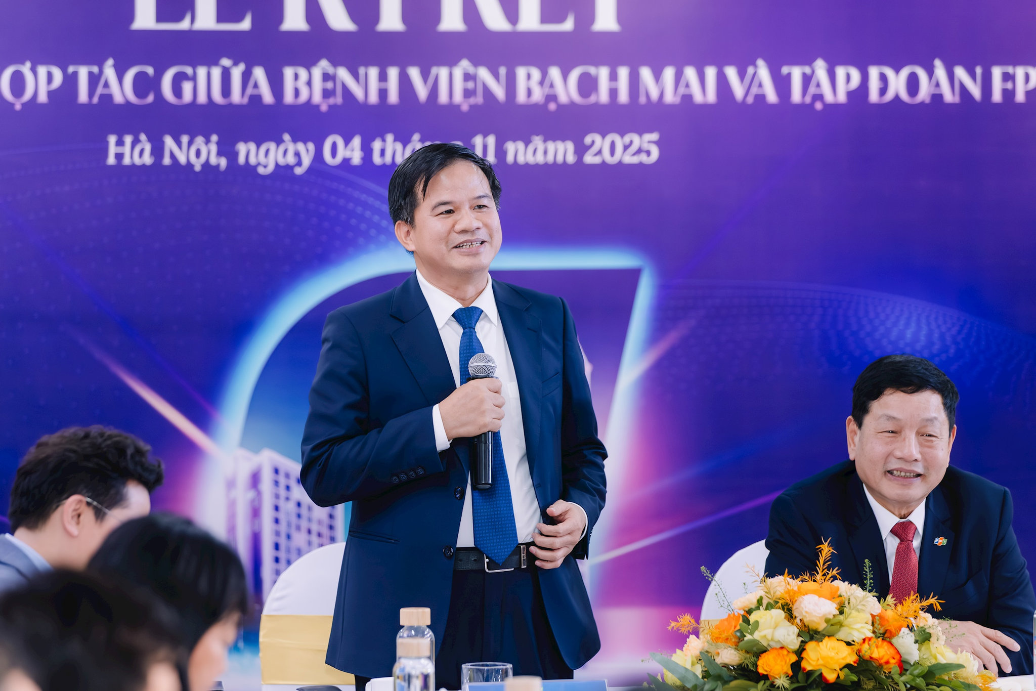 Giám đốc bệnh viện Bạch Mai Đào Xuân Cơ. Ảnh: V.A