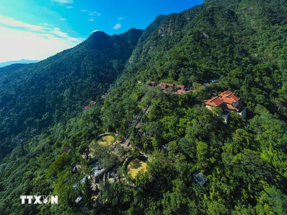 Chùa Hoa Yên tại di tích Yên Tử được dựng từ thời Lý và được tôn tạo nhiều lần trong lịch sử. Chùa tọa lạc trên lưng chừng núi, quay hướng Tây Nam. (Ảnh: Minh Đức/TTXVN)