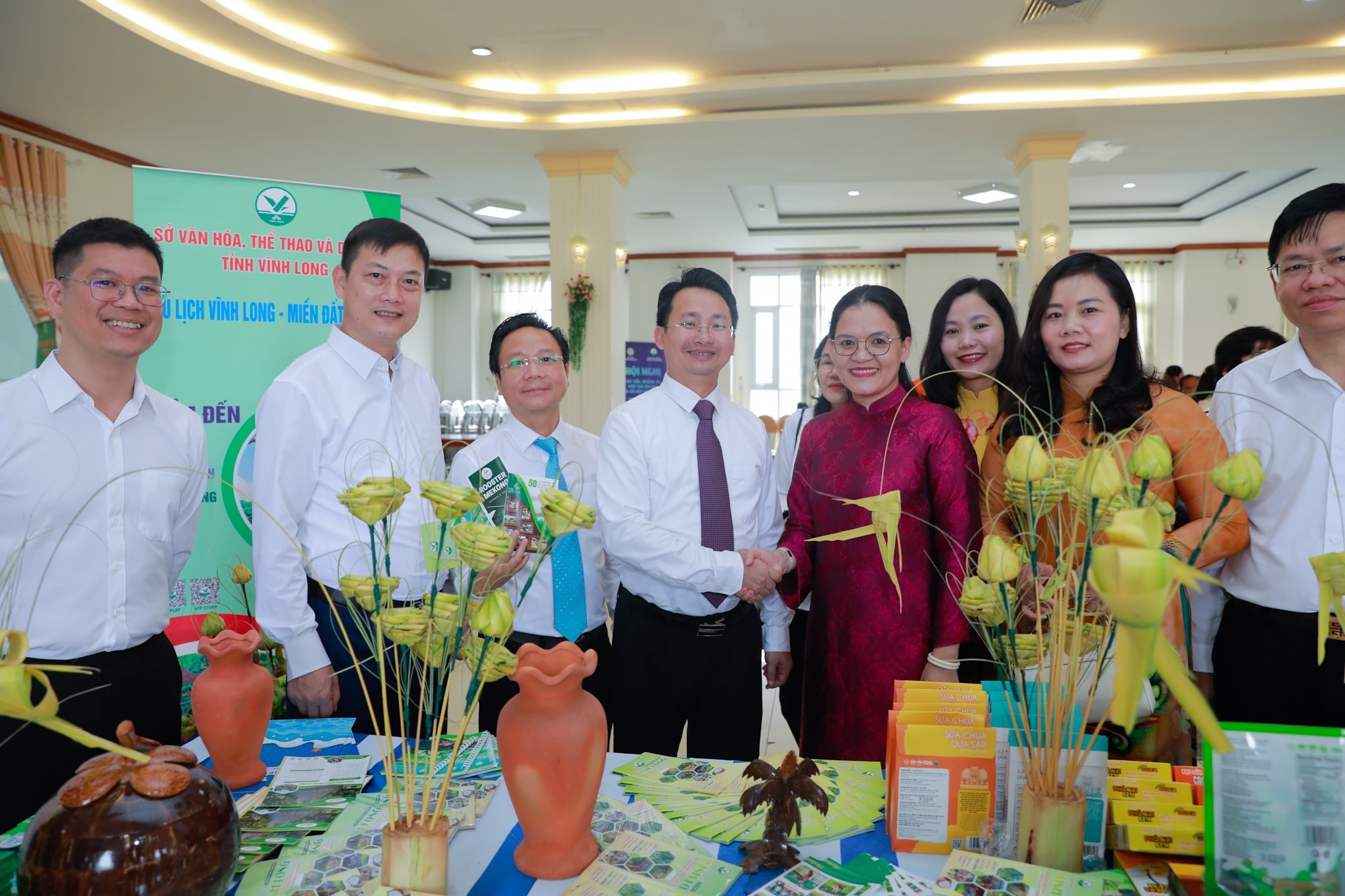 hoi-nghi-6.jpg