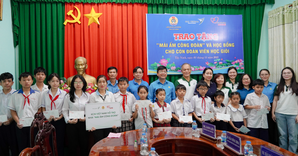 Hành trình “KCN Việt Nam - Gắn Kết Hướng Tương Lai” thể hiện cam kết đồng hành bền vững của Tập Đoàn KCN Việt Nam cùng cộng đồng địa phương