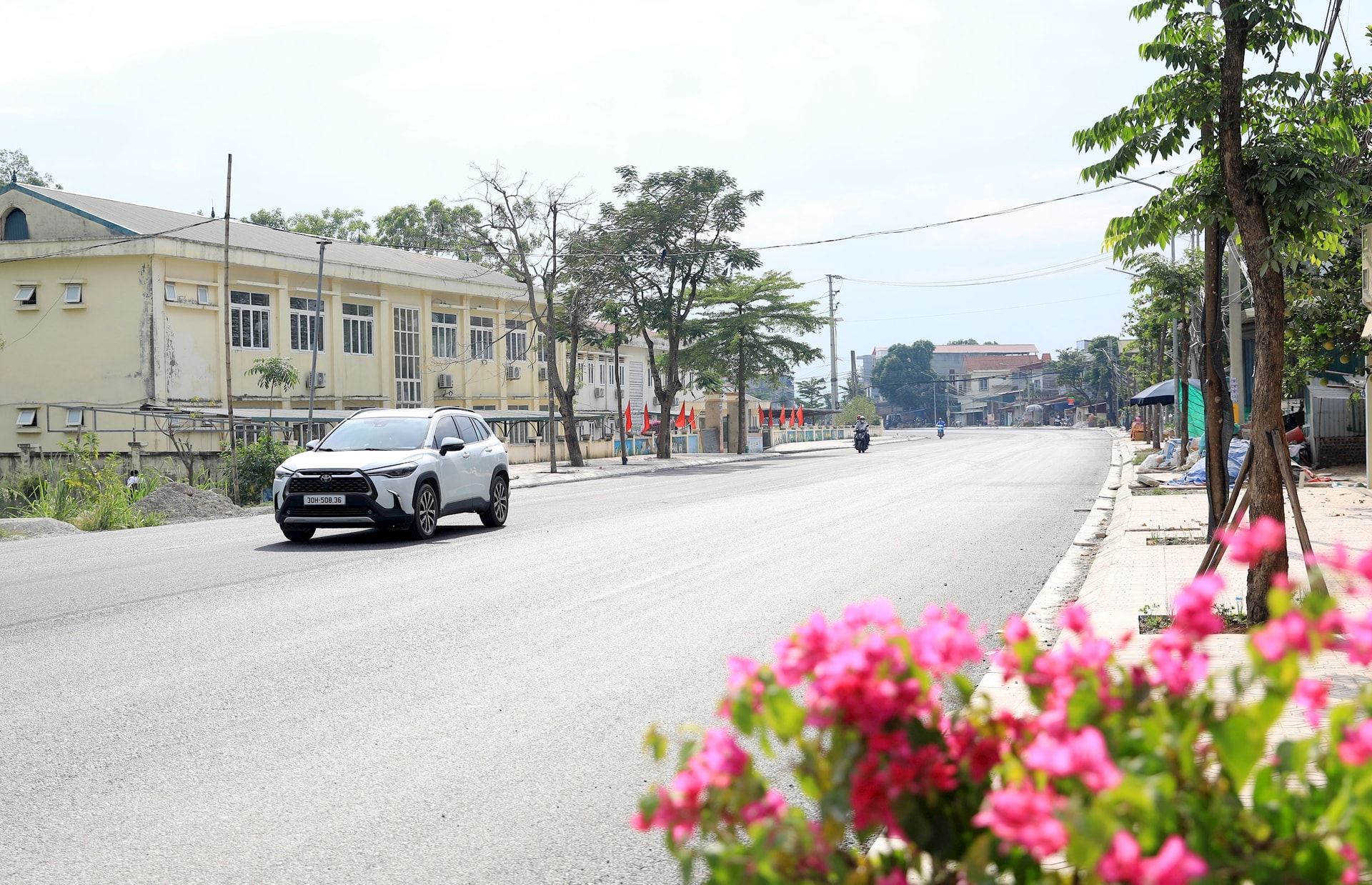 ruime en luxe verkeersweg..jpg