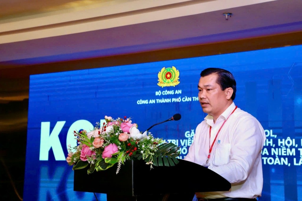 Ông Lê Minh Tuấn - Phó Giám đốc Sở Văn hóa, Thể thao và Du lịch TP. Cần Thơ phát biểu tại hội nghị.