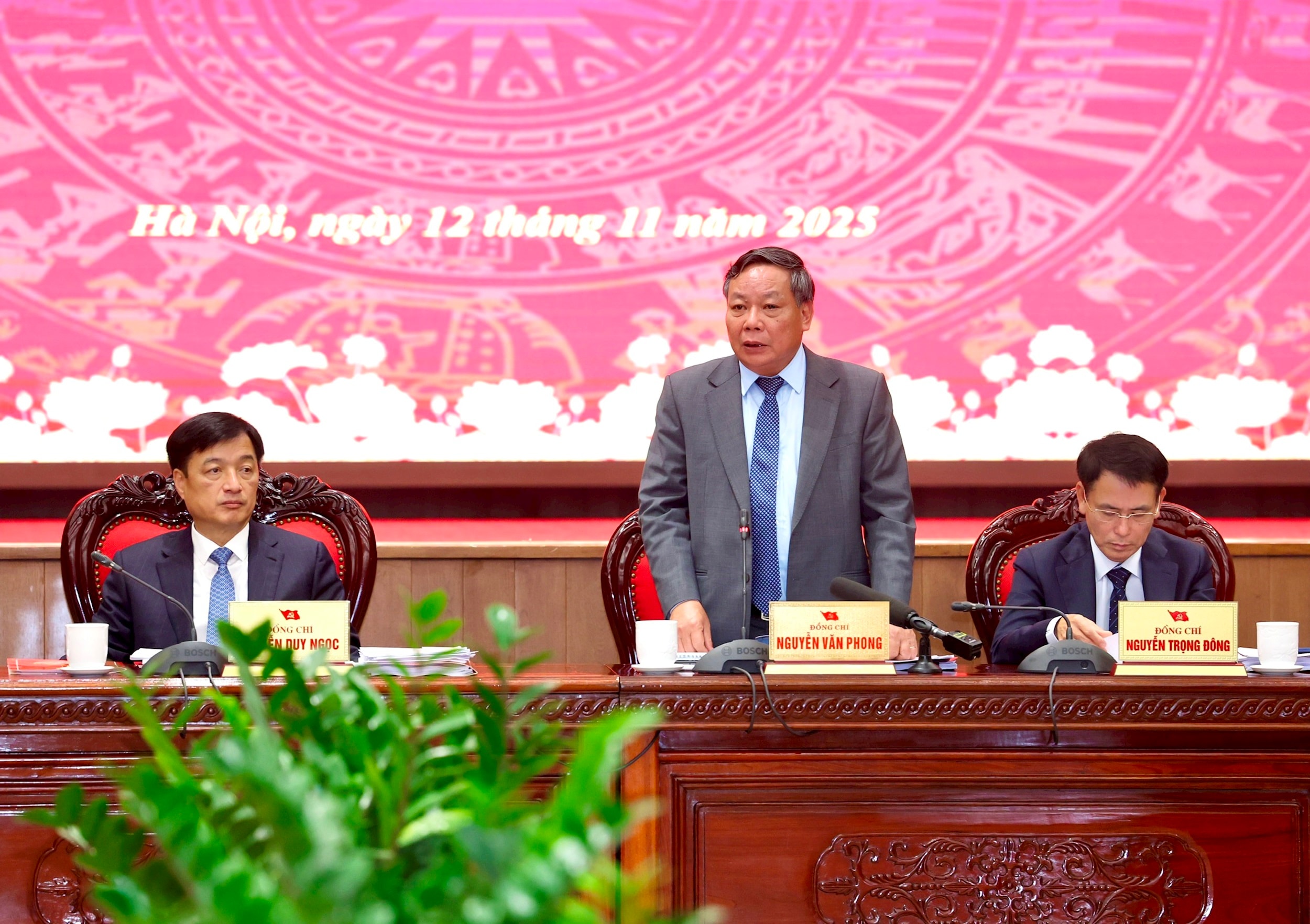 hntu-ns-a-phong-.jpg