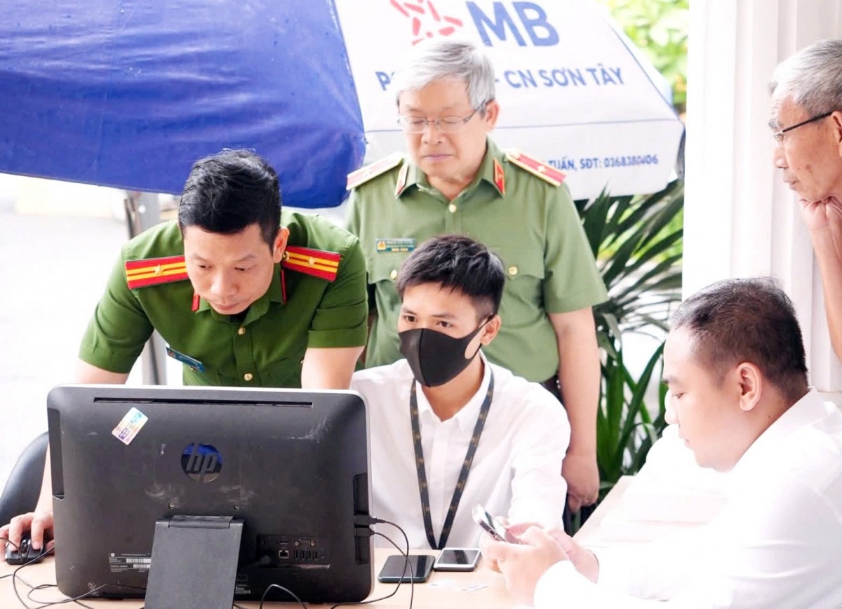 Mô hình chính quyền 2 cấp: Đập tan âm mưu thế lực thù địch, tạo thế trận lòng dân vì Hà Nội phát triển xứng tầm