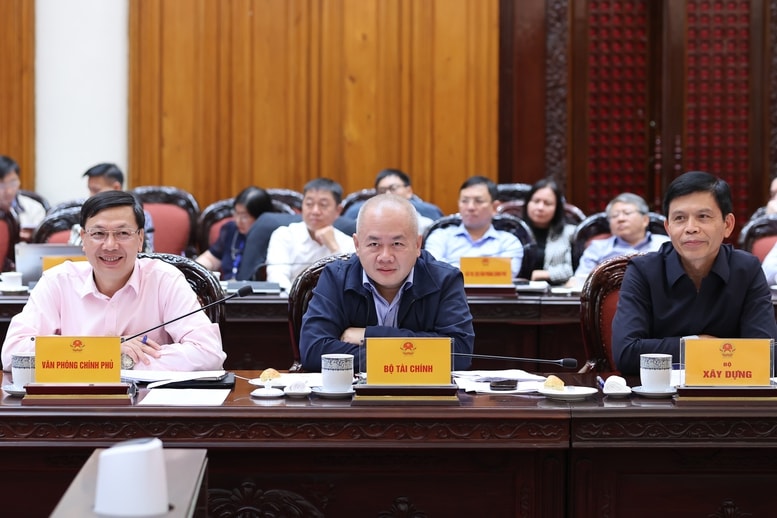 Thủ tướng: Khẩn trương triển khai, hoàn thành các dự án, công trình phục vụ Hội nghị APEC 2027- Ảnh 4.