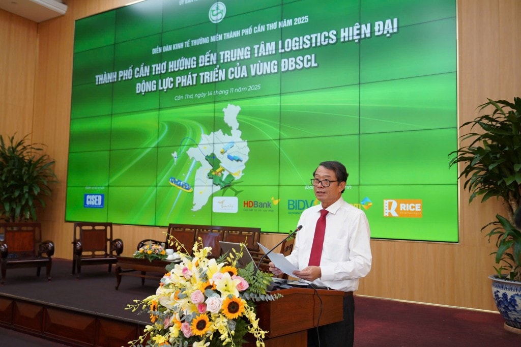 Phó Chủ tịch UBND TP Cần Thơ Nguyễn Văn Khởi phát biểu tại hội thảo.