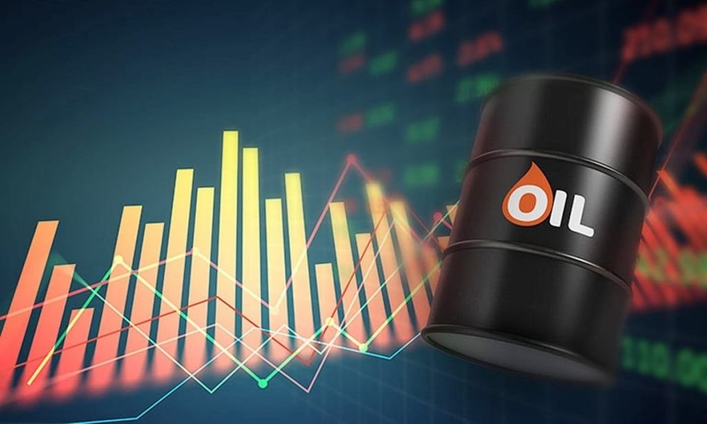 Giá xăng dầu hôm nay ngày 15/11/2025: Bật tăng hơn 2%