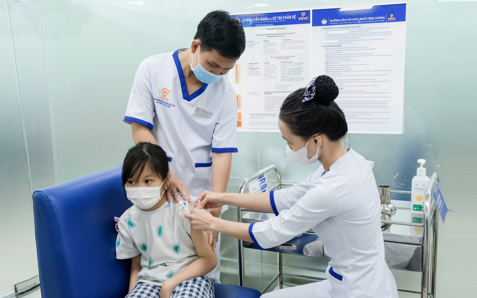 Årlig influensavaccination är den mest effektiva och enklaste metoden för att förebygga sjukdomar.-anh-vnvc.jpg