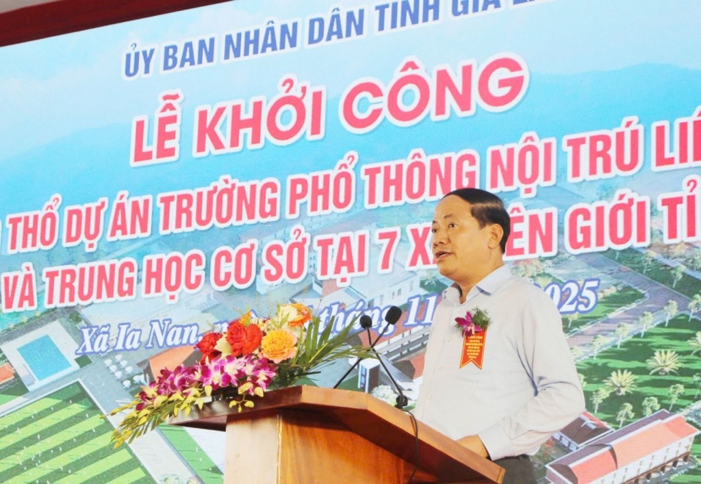 Chủ tịch UBND tỉnh Gia Lai Phạm Anh Tuấn phát biểu tại buổi lễ