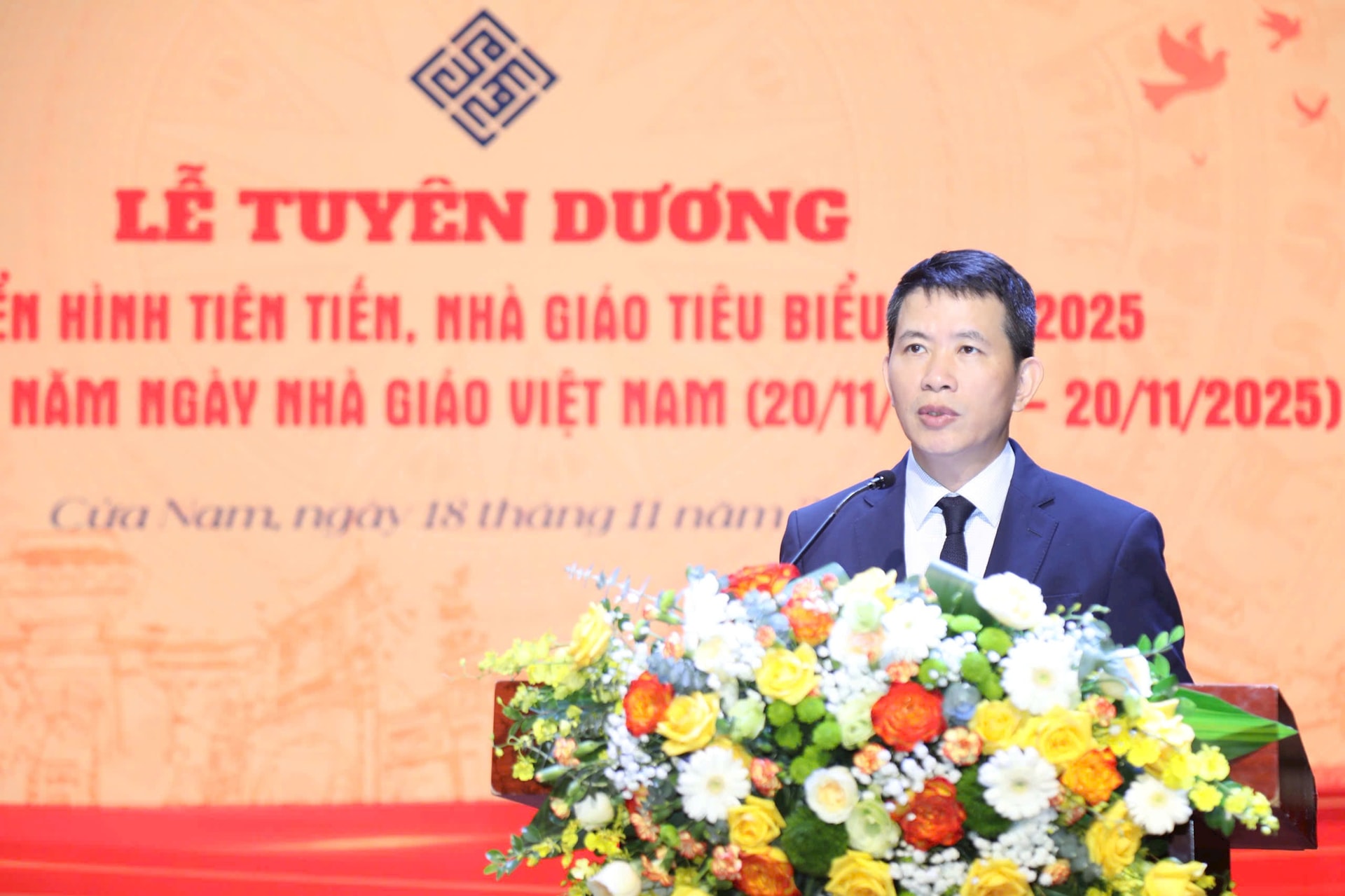 1811-phuong-cua-nam-tuyen-duong-gv-3.jpg