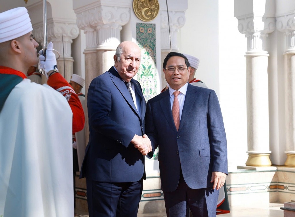 Thủ tướng Phạm Minh Chính trân trọng cảm ơn Tổng thống Abdelmadjid Tebboune và Nhà nước Algeria đã dành cho Đoàn đại biểu cấp cao Chính phủ Việt Nam sự đón tiếp trọng thị, thân tình - Ảnh: VGP/Nhật Bắc