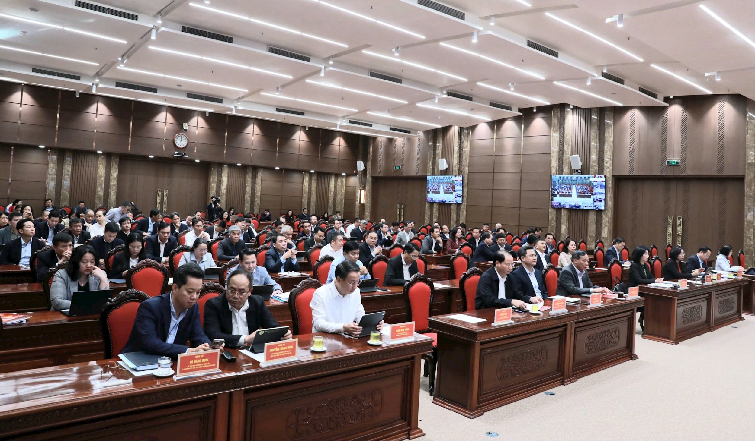 phong1.jpg