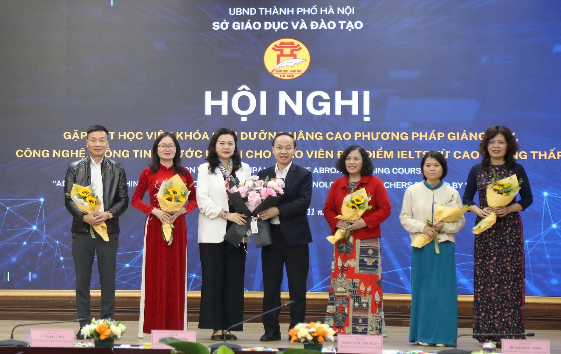 2111-gv-di-boi-duong-tai-uc-1.jpg?w=900